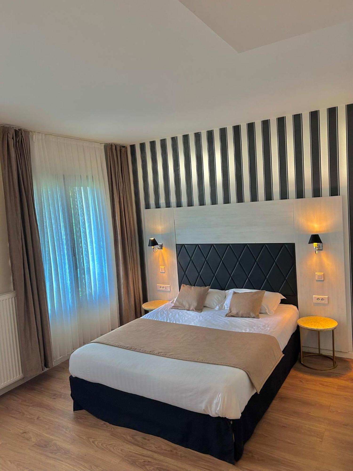Auberge de l'Etoile Thoiry  Eksteriør billede